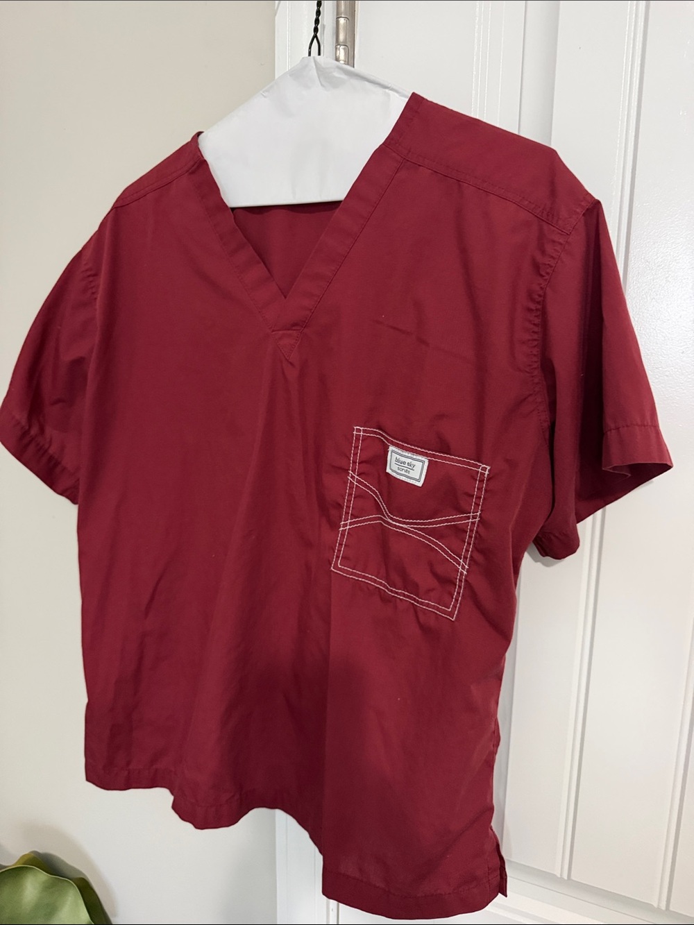 Women’s V-Neck Scrub Top - Burgundy